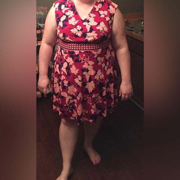 Stitch Fix Wisp Daya Knit Dress -20W, 2X - plus size - burgundy floral - EUC - Picture 1 of 4